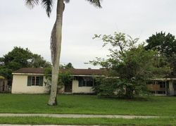  Edgewood Ave, Fort Myers