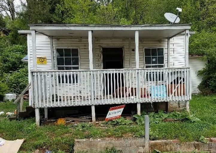 130 Nola St, Cawood KY Foreclosure Property
