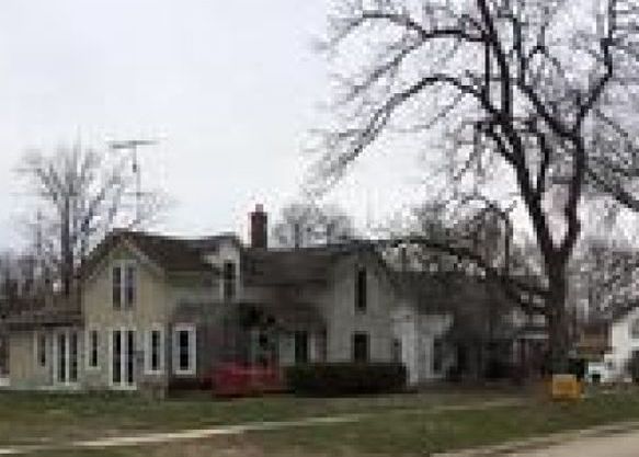 206 1st Ave N, State Center IA Foreclosure Property