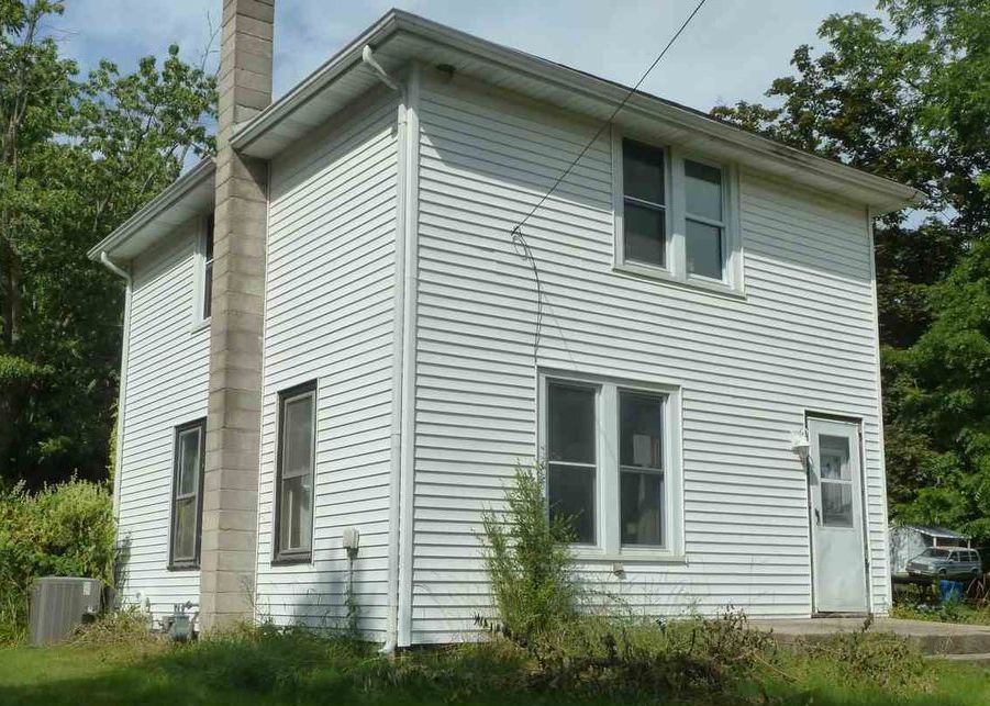 207 Holmes St, Rio WI Foreclosure Property