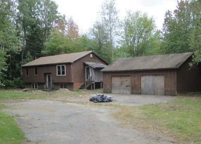 349 Transalpine Rd, Lincoln ME Foreclosure Property
