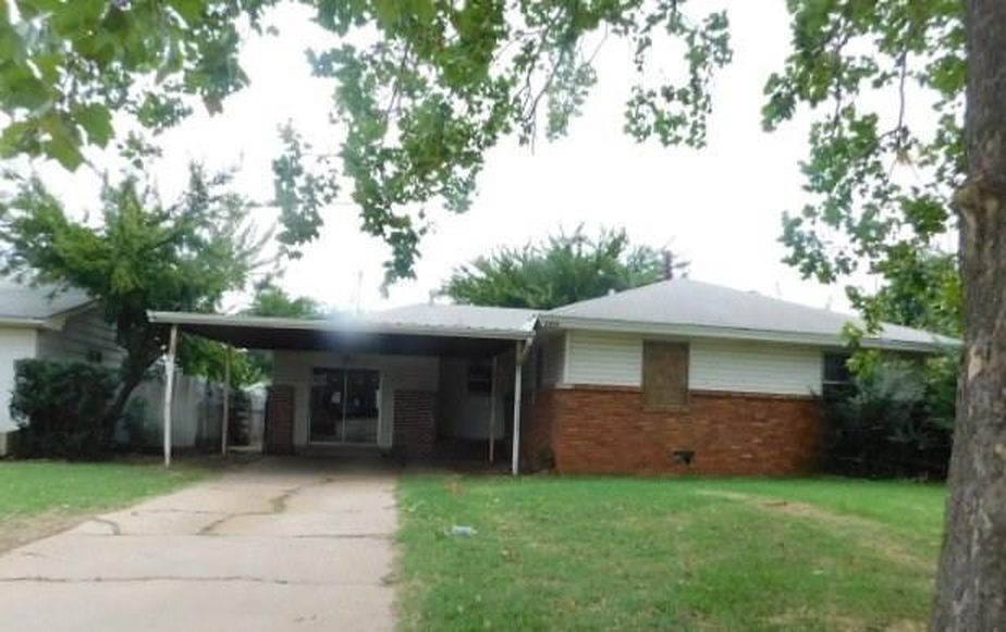 2929 Sw 52nd Pl, Oklahoma City OK Foreclosure Property