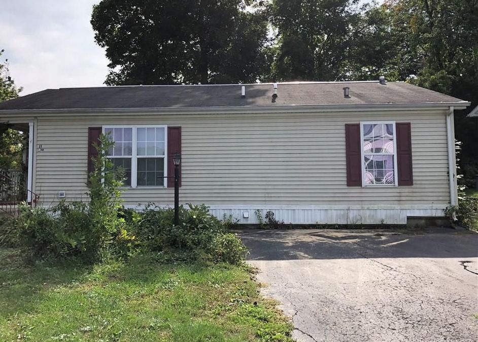 11 Laurel Cir, East Windsor CT Foreclosure Property