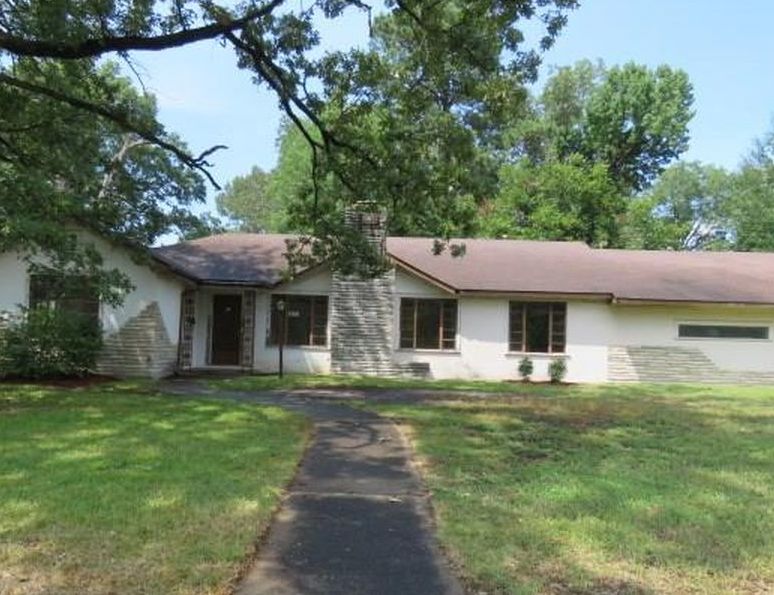 1215 W 29th Ave, Pine Bluff AR Foreclosure Property