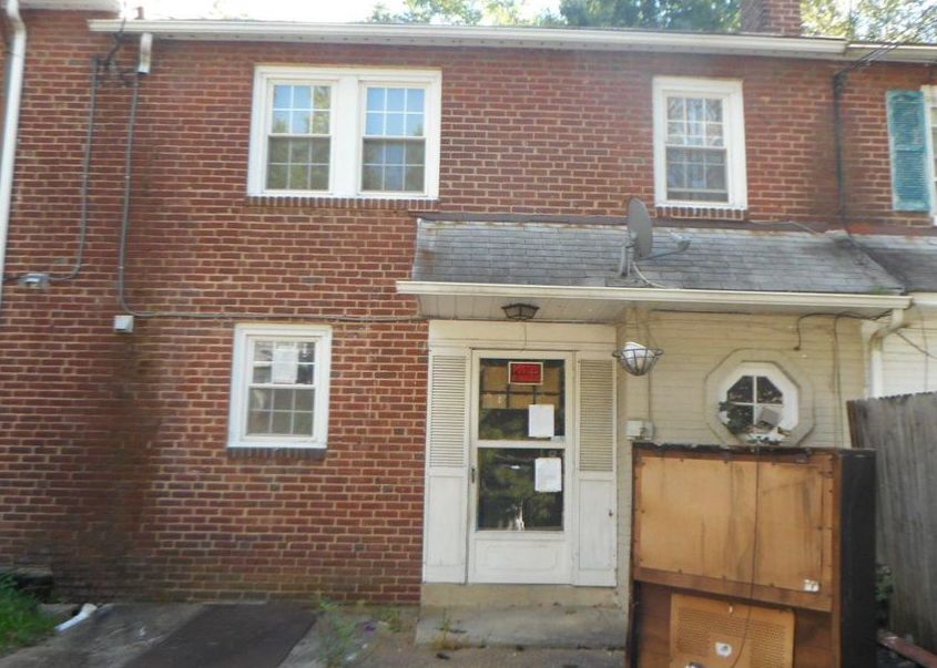 14 N Pennewell Dr, Wilmington DE Foreclosure Property