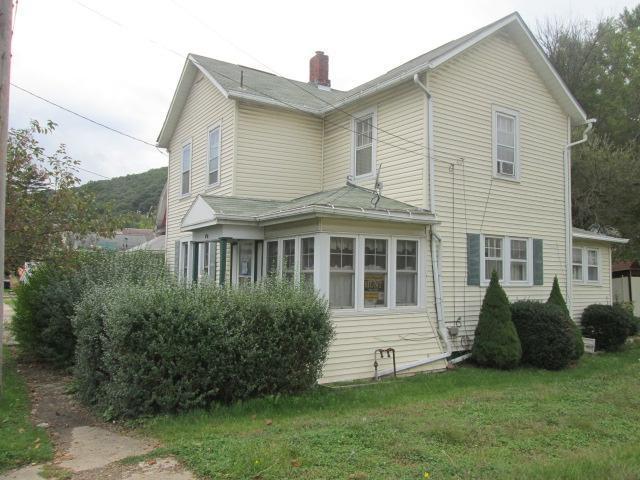 310 Grant St, Franklin PA Foreclosure Property