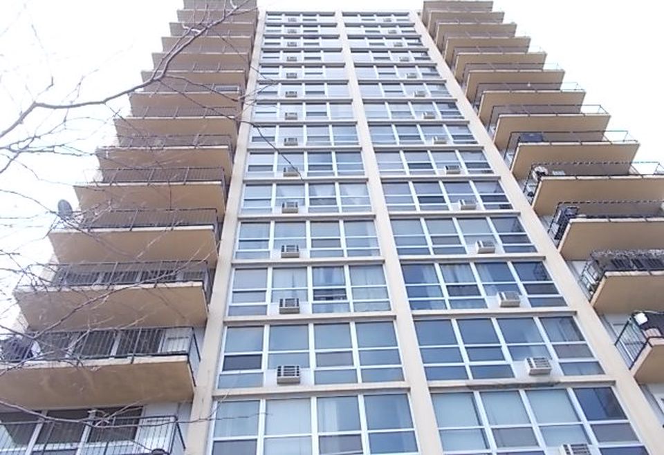 6730 S South Shore Dr Apt 205, Chicago IL Foreclosure Property