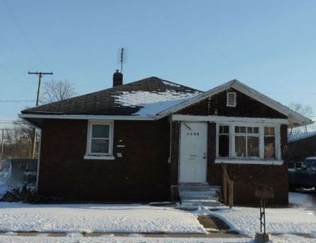 1700 Sterling Ave, Elkhart IN Foreclosure Property