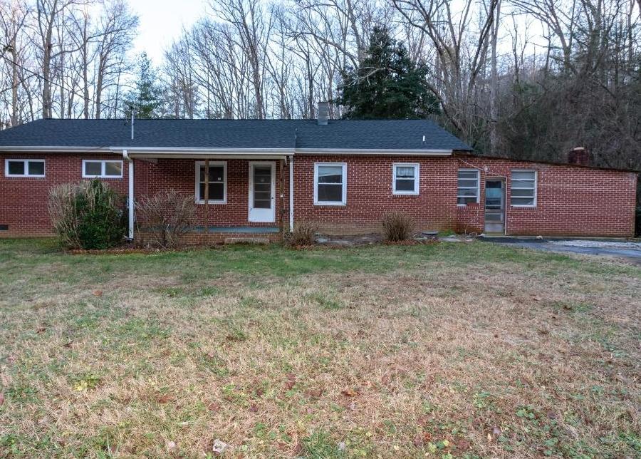 77 Jervey Rd, Tryon NC Foreclosure Property