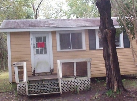 304 Hereford St, Dequincy LA Foreclosure Property