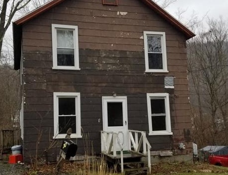 55 White St, Winsted CT Foreclosure Property