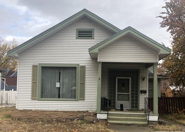 2318 2nd St, Baker City OR Foreclosure Property