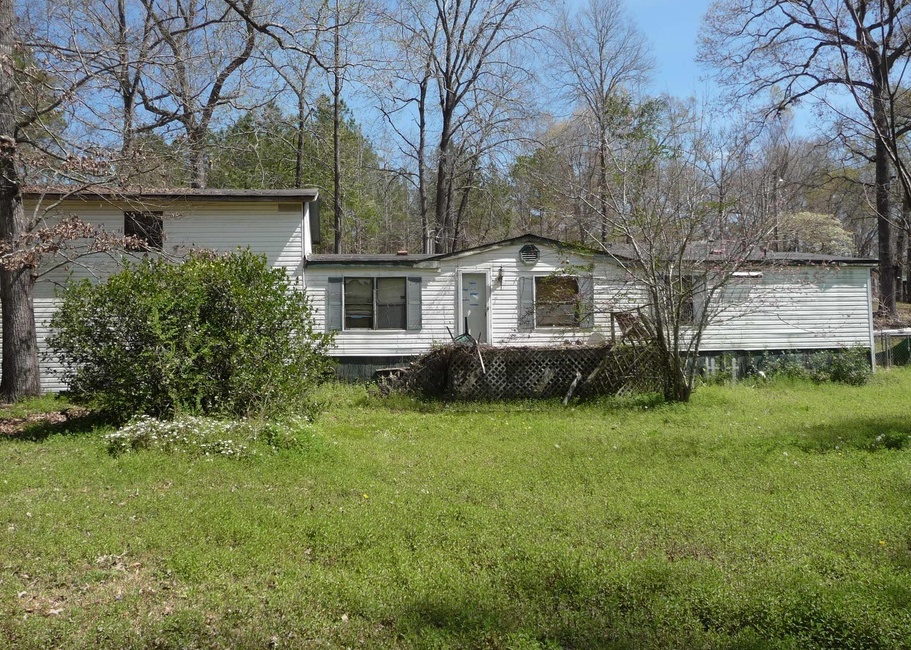 104 Clearview Dr, Gordon GA Foreclosure Property