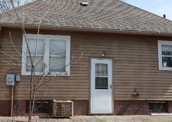 409 S 1st St, Beresford SD Foreclosure Property