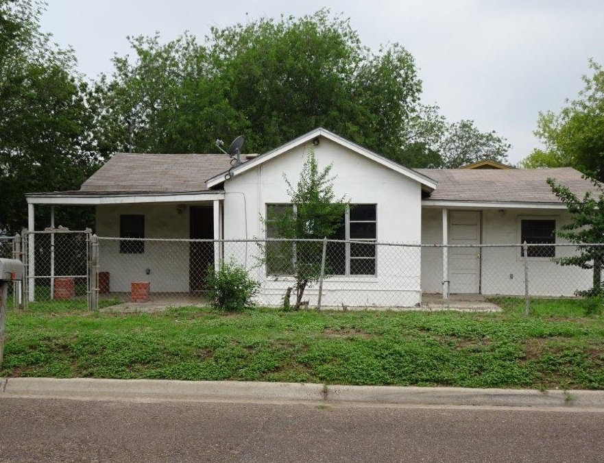 4402 Flores Ave, Laredo TX Foreclosure Property