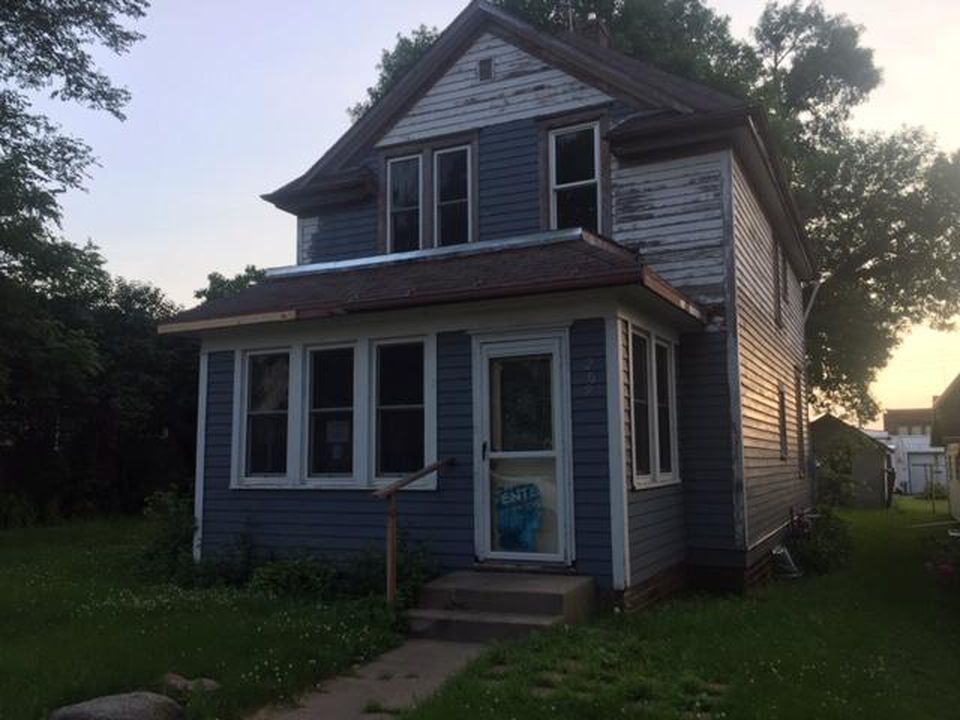 209 Bush St, Lakefield MN Foreclosure Property