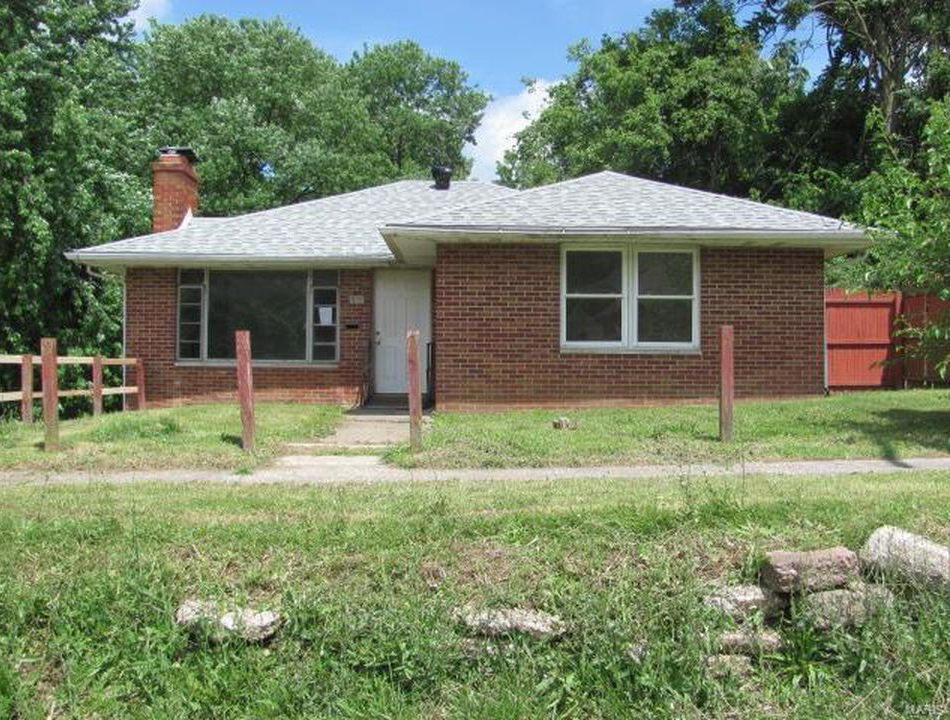 326 Summit Ave, Collinsville IL Foreclosure Property