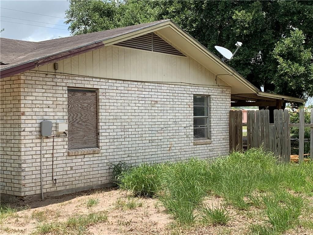 1101 S Terrell St, Falfurrias TX Foreclosure Property