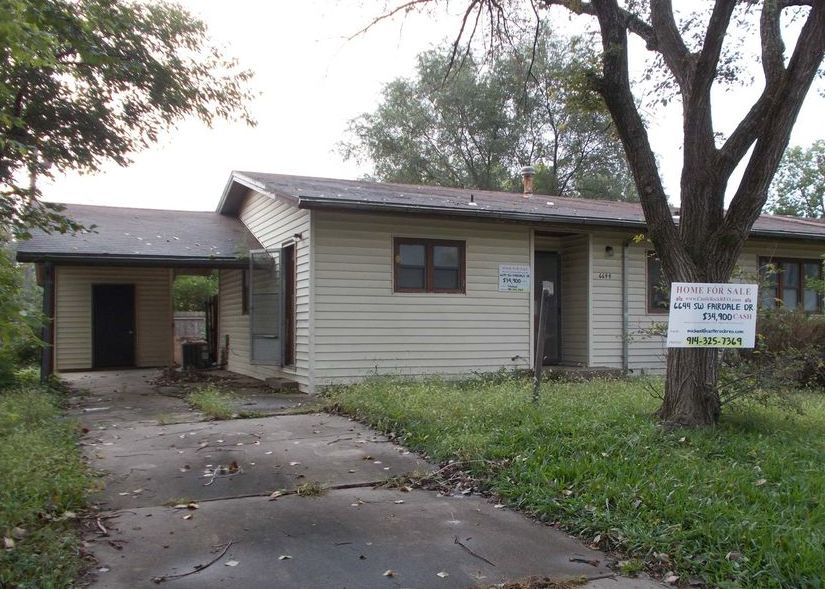 6644 Sw Fairdale Dr, Topeka KS Foreclosure Property