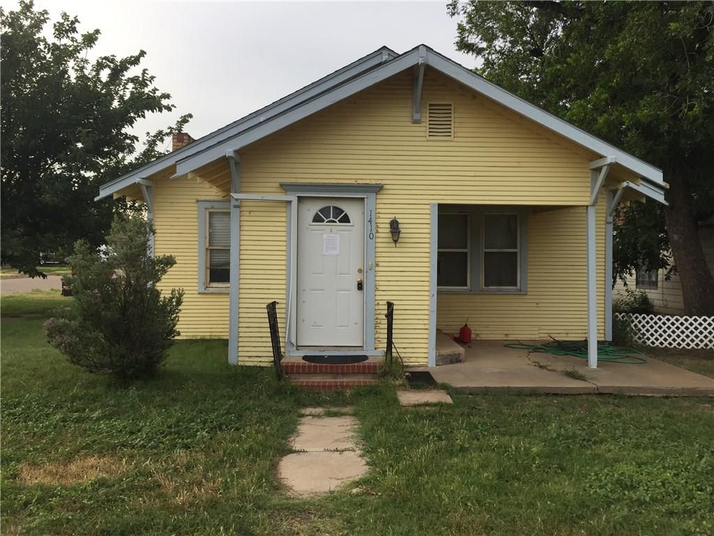 1410 W 8th St, Plainview TX Foreclosure Property