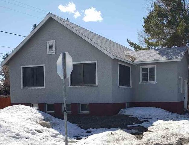 414 Mahoney St, Rawlins WY Foreclosure Property