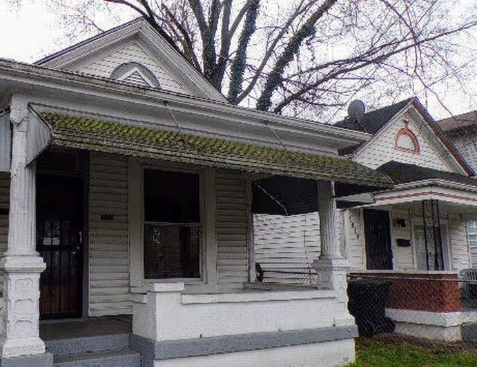 1608 W Oak St, Louisville KY Foreclosure Property