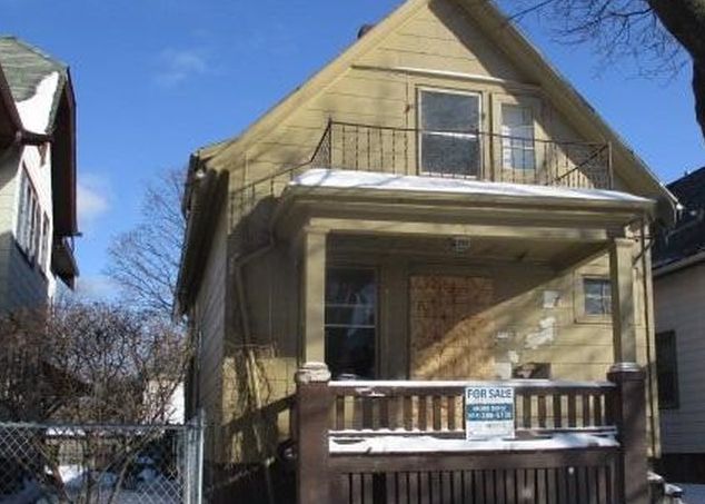 3578 N 10th St, Milwaukee WI Foreclosure Property