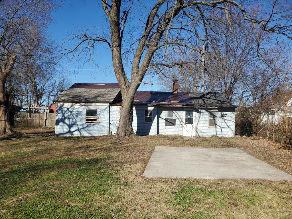 1817 W Hovey St, Springfield MO Foreclosure Property
