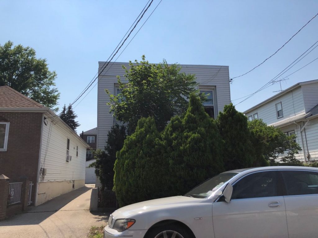 2735 Yates Ave, Bronx NY Foreclosure Property