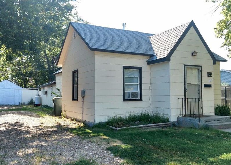 125 N Brooks St, Russell KS Foreclosure Property
