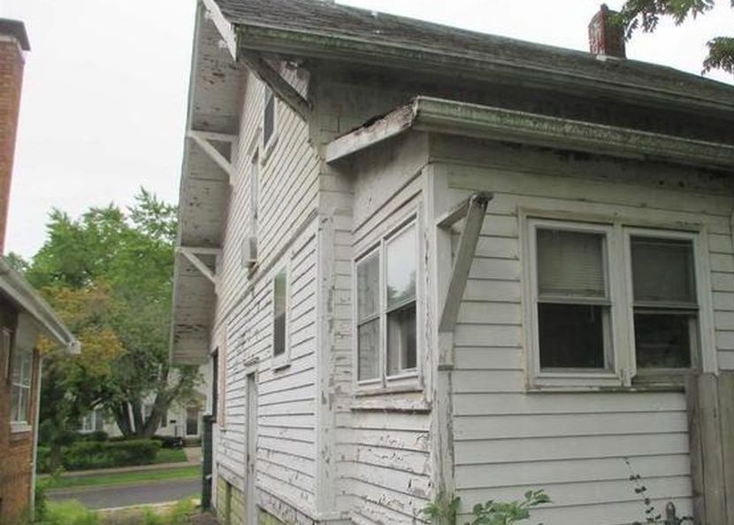 409 W Hanssler Pl, Peoria IL Foreclosure Property