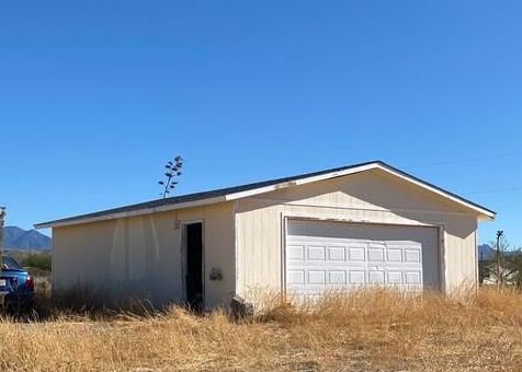 3464 W Mcconnico Rd, Golden Valley AZ Foreclosure Property