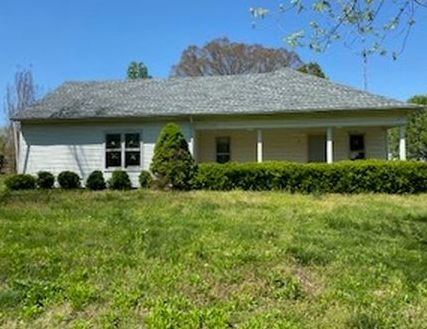 3089 County Road 100 N, Thompsonville IL Foreclosure Property