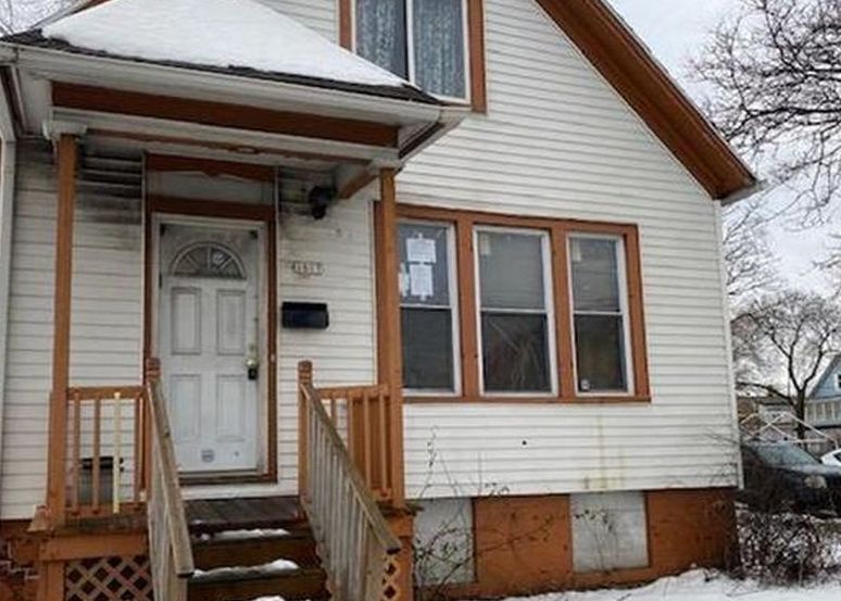 1617 W Center St, Milwaukee WI Foreclosure Property
