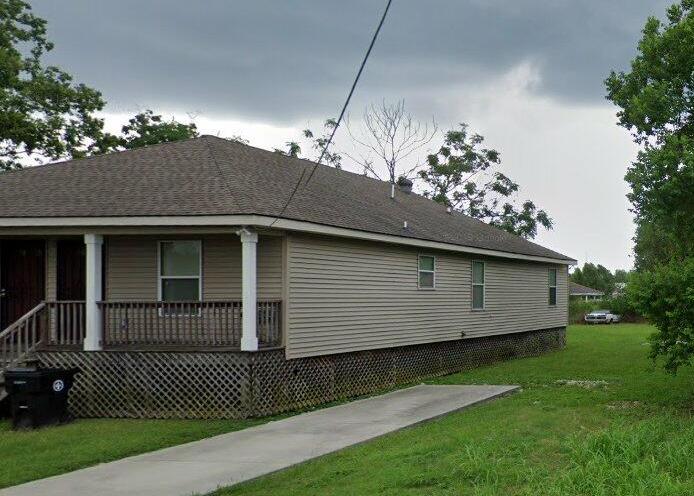 6123 N Tonti St, New Orleans LA Foreclosure Property