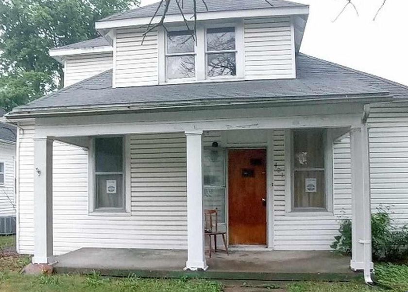 401 S 8th St, West Terre Haute IN Foreclosure Property