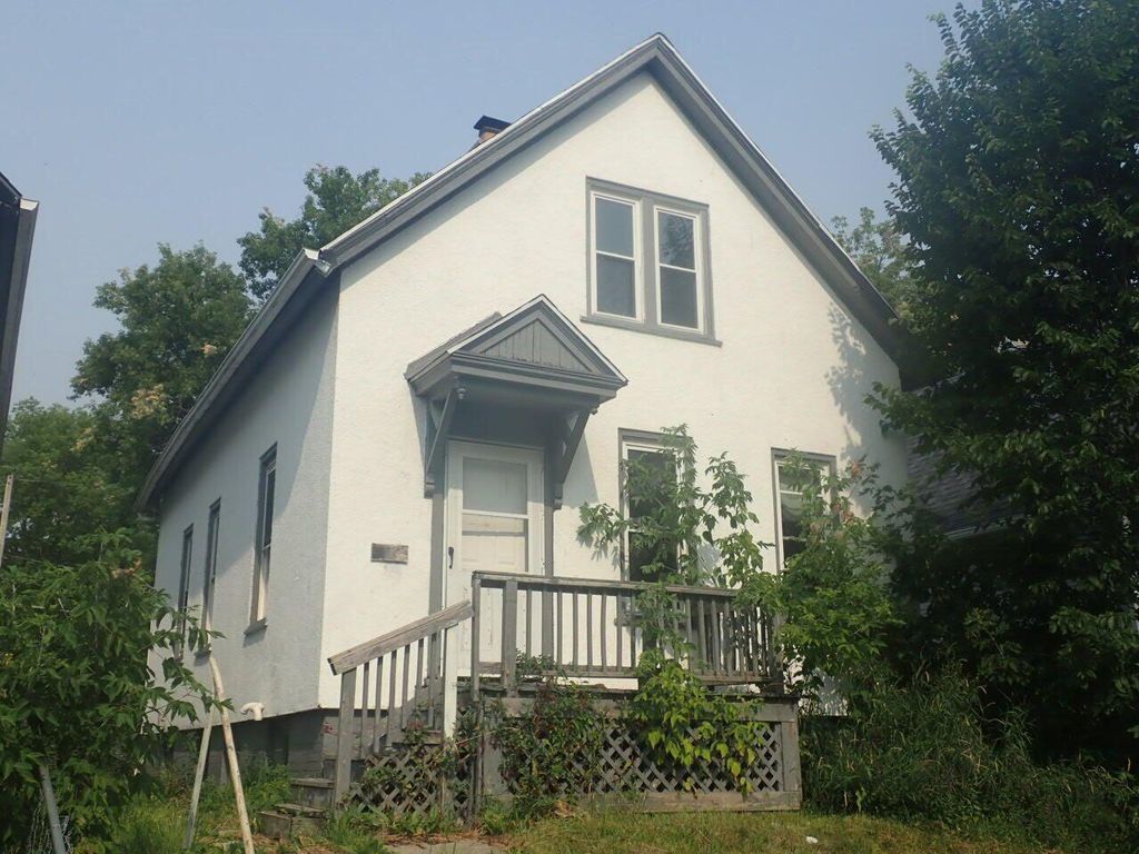 2825 N 24th St, Milwaukee WI Foreclosure Property