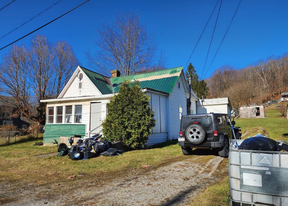 131 Serpell Ave, Belington WV Foreclosure Property