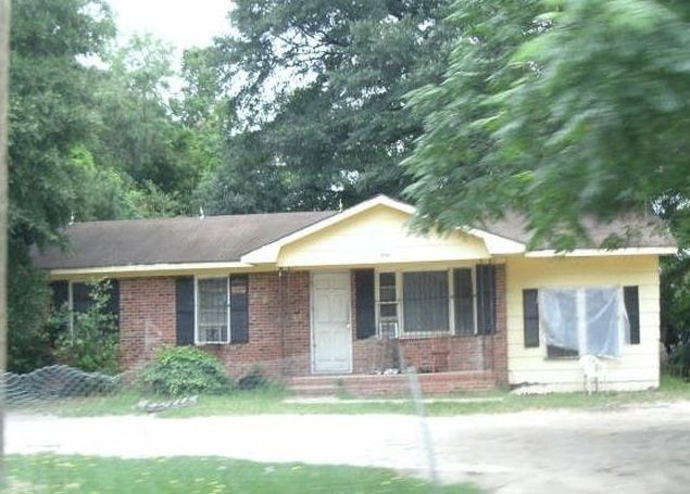2763 Blossom Rd, Hope Mills NC Foreclosure Property