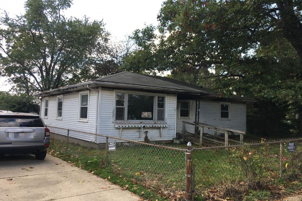 1127 E 31st St, Anderson IN Foreclosure Property