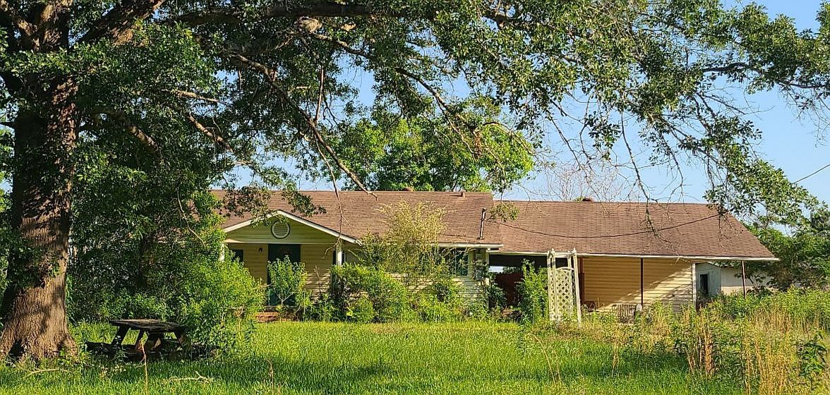 1983 County Road 121, Gary TX Foreclosure Property