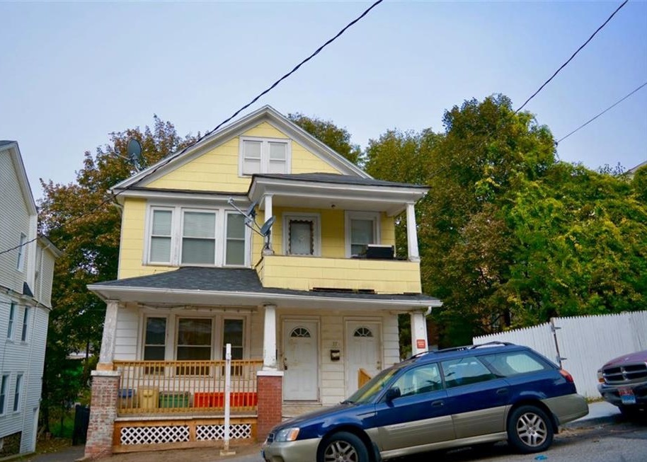 35 Vermont St, Waterbury CT Pre-foreclosure Property