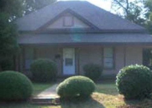 904 Hawkins Ave, Sanford NC Pre-foreclosure Property