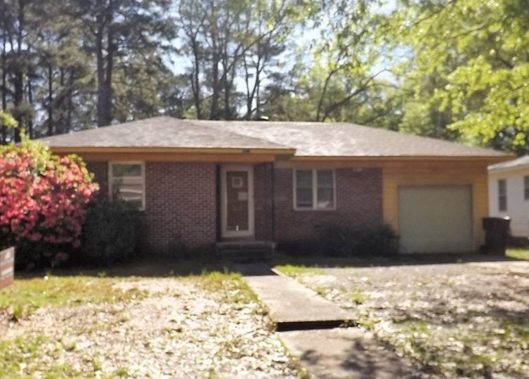 2811 Edgewood Dr, Pine Bluff AR Pre-foreclosure Property