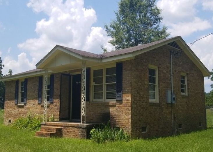 734 Dwight Swamp Rd, Cameron SC Pre-foreclosure Property