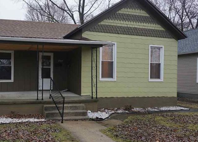 720 Decatur St, Lincoln IL Pre-foreclosure Property