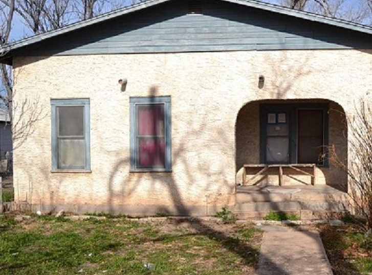 419 E 5th St, Roswell NM Pre-foreclosure Property