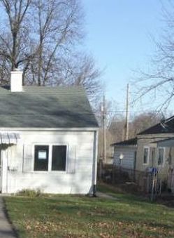 1236 N Main St, Elkhart IN Pre-foreclosure Property
