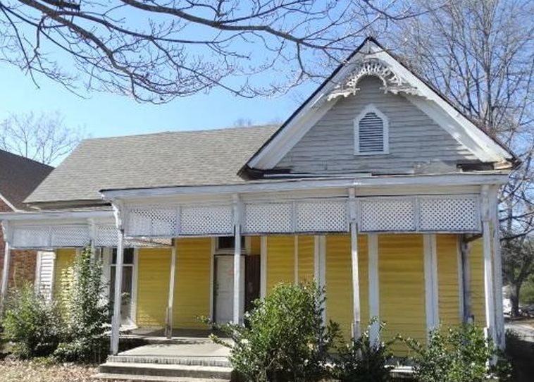 317 N Hill St, Griffin GA Pre-foreclosure Property