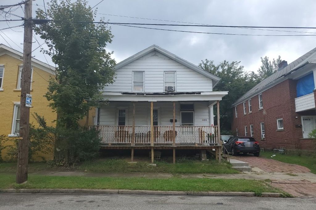 611 E 8th St, Erie PA Pre-foreclosure Property